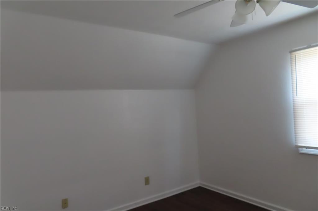 1071 Glen Willow Dr Property Photo 39