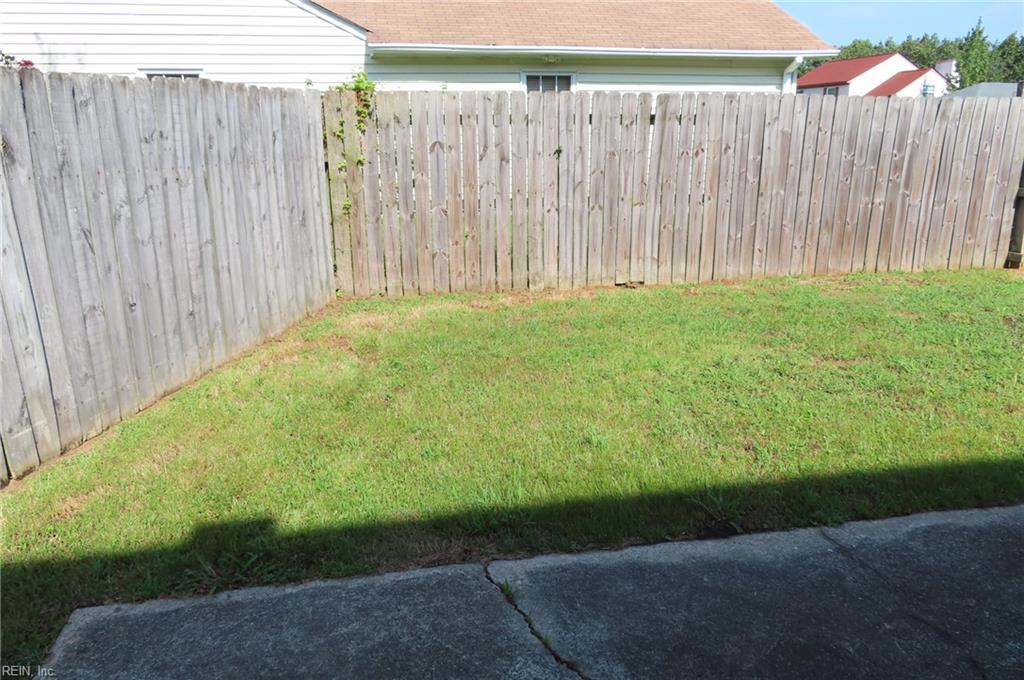 1071 Glen Willow Dr Property Photo 48