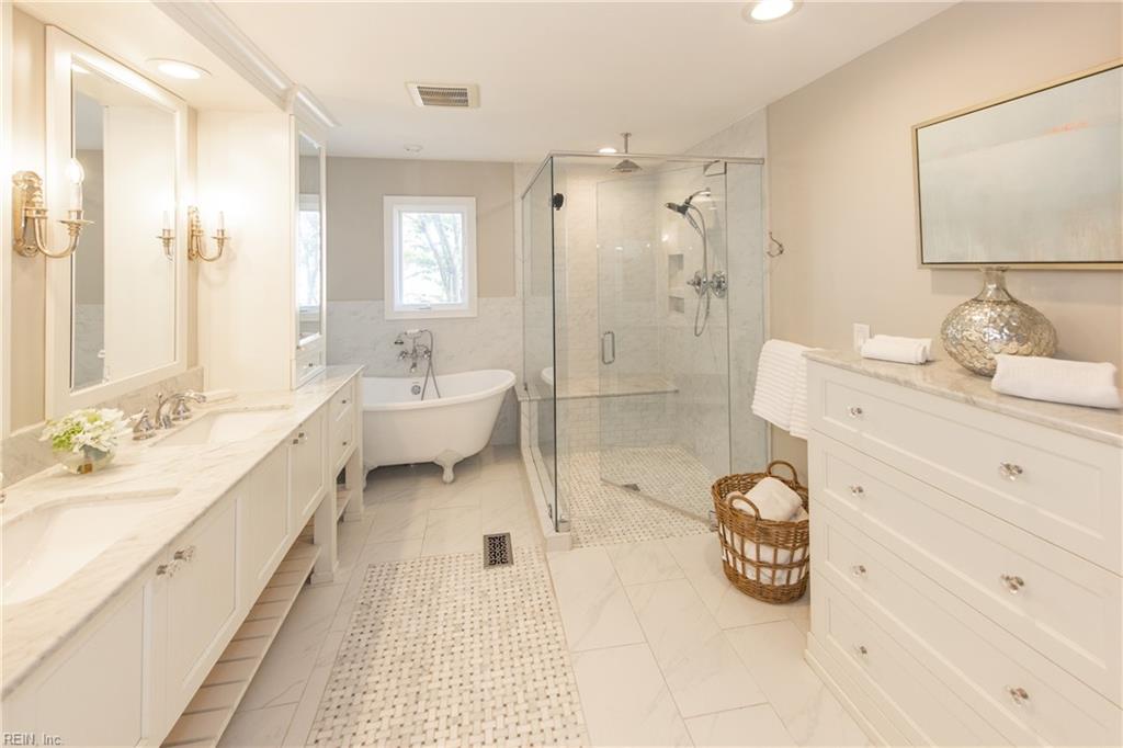 607 Vanderbilt Ave Property Photo 17