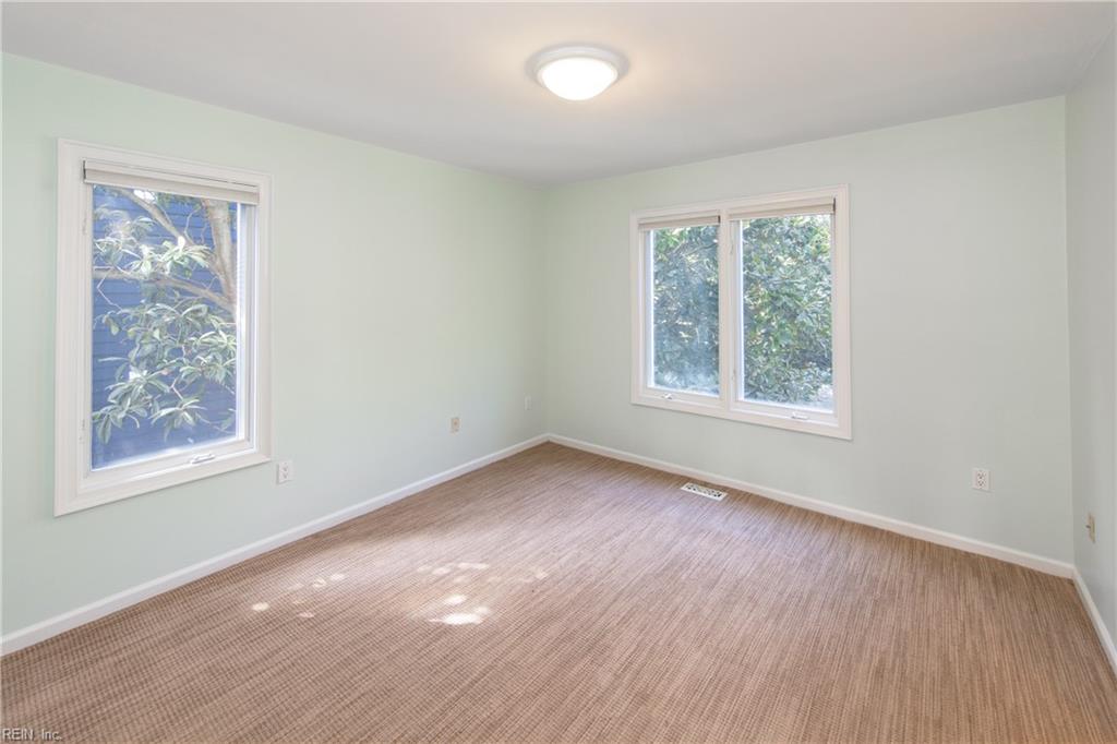 607 Vanderbilt Ave Property Photo 19