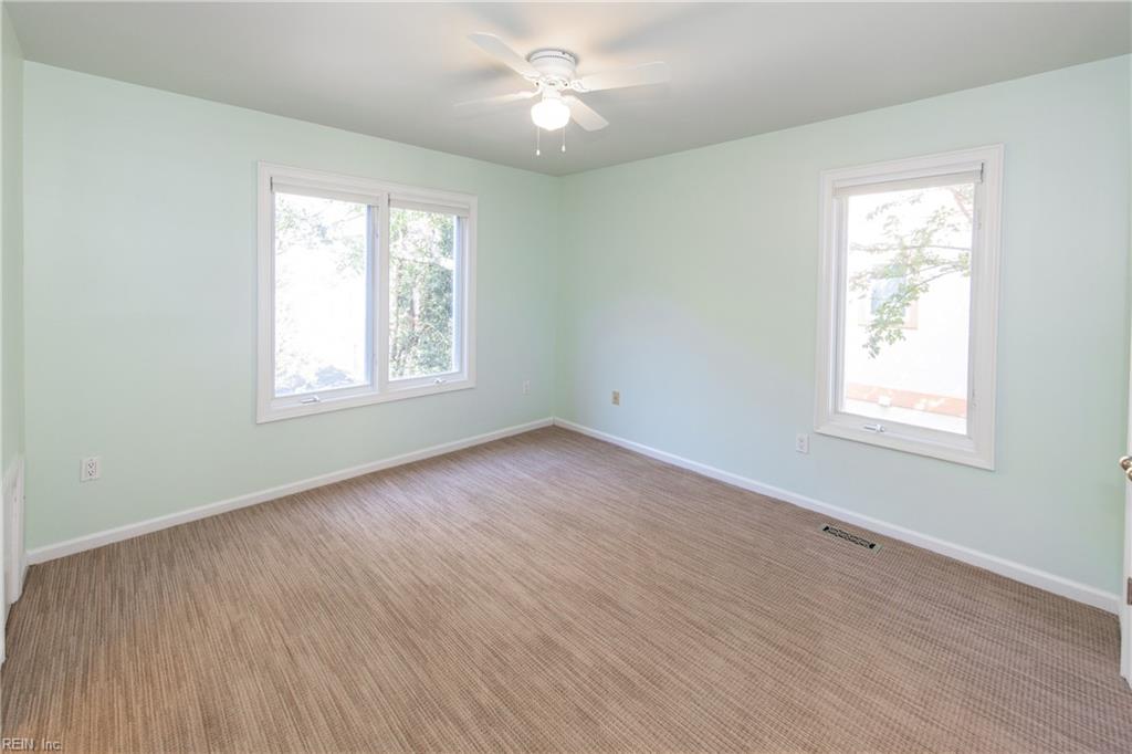 607 Vanderbilt Ave Property Photo 22