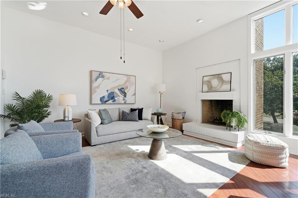 696 Mowbray Arch Property Photo 6