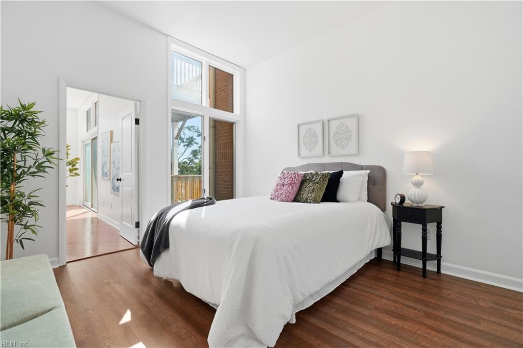 696 Mowbray Arch Property Photo 18