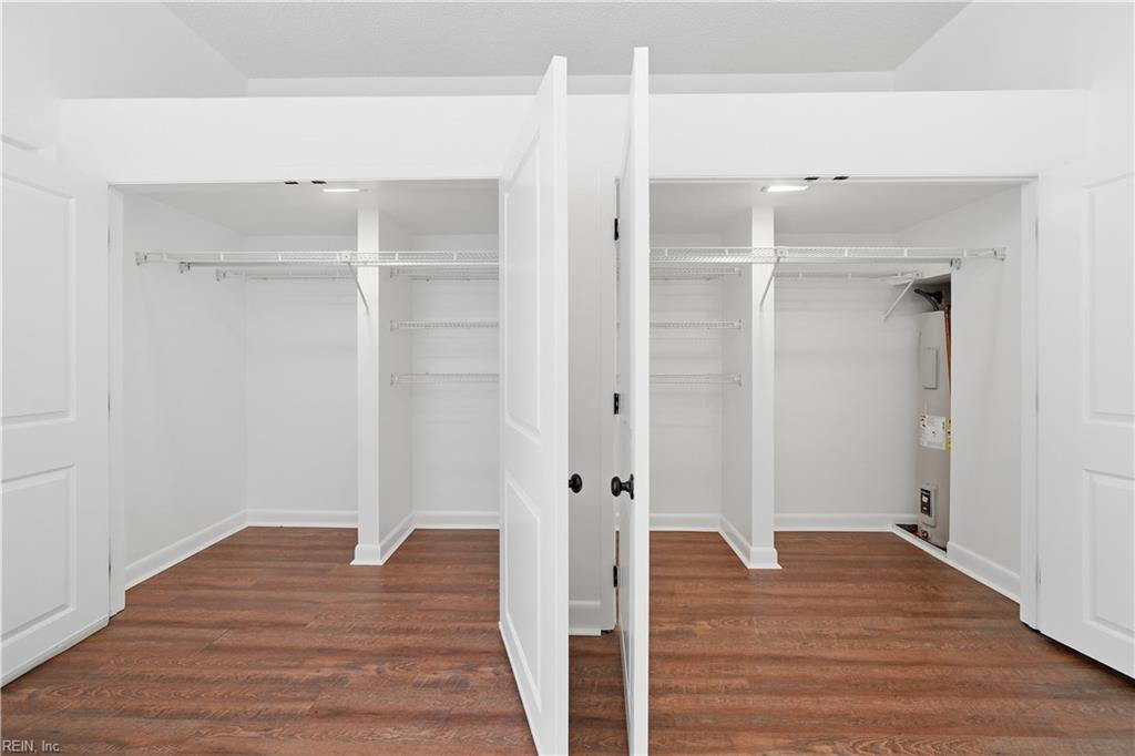 696 Mowbray Arch Property Photo 27