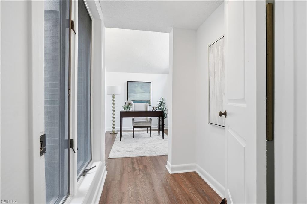 696 Mowbray Arch Property Photo 29