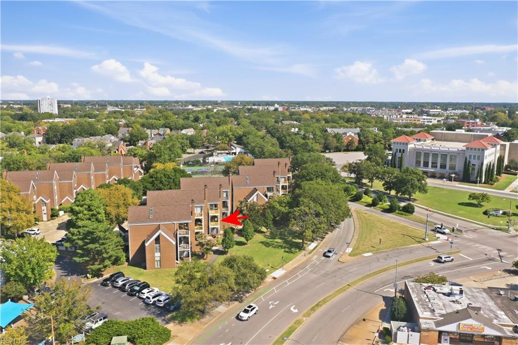 696 Mowbray Arch Property Photo 40