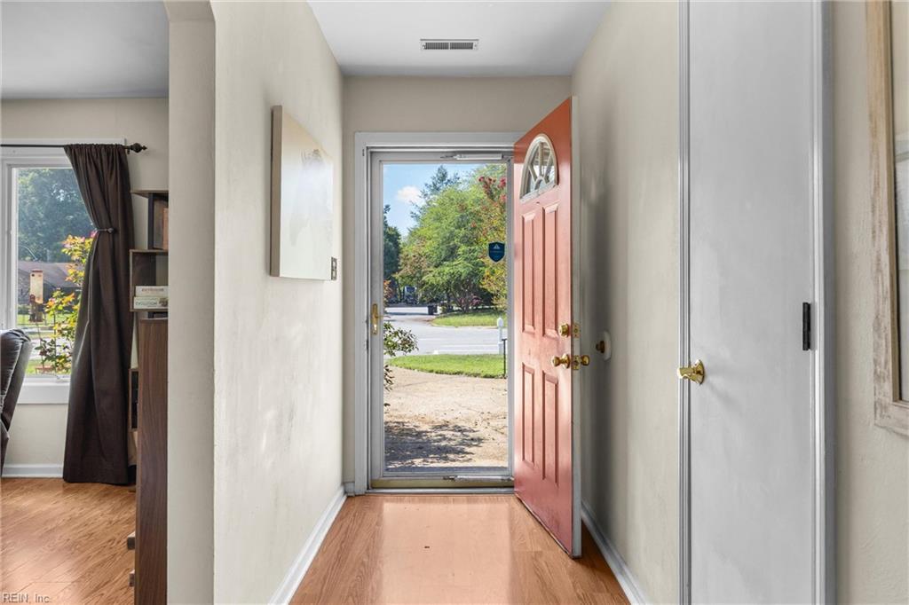 5352 Beaufain Blvd Property Photo 2
