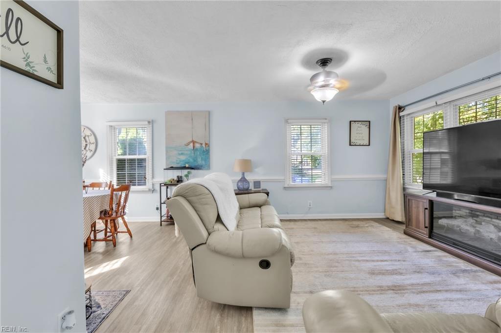 5208 W Norfolk Rd Property Photo 4