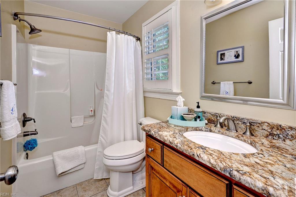 320 Yorkshire Dr Dr Property Photo 28