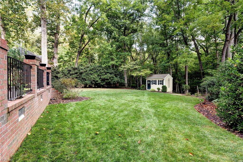 320 Yorkshire Dr Dr Property Photo 48