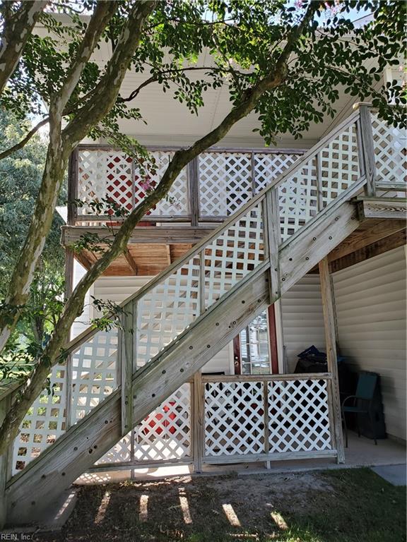 327 Thalia Station Ct Property Photo 2