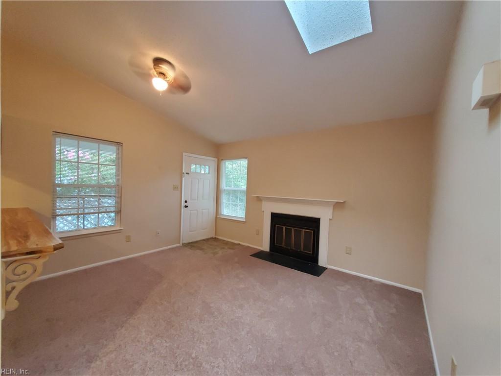 327 Thalia Station Ct Property Photo 5