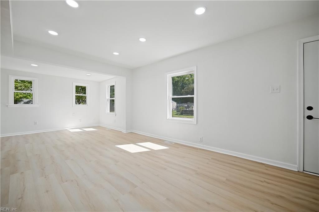 8 Van Patton Pl Property Photo 5