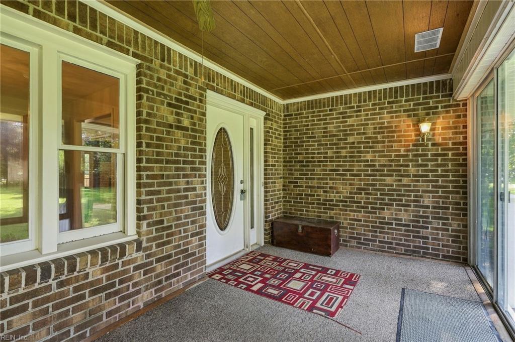 2260 Indian River Rd Property Photo 4