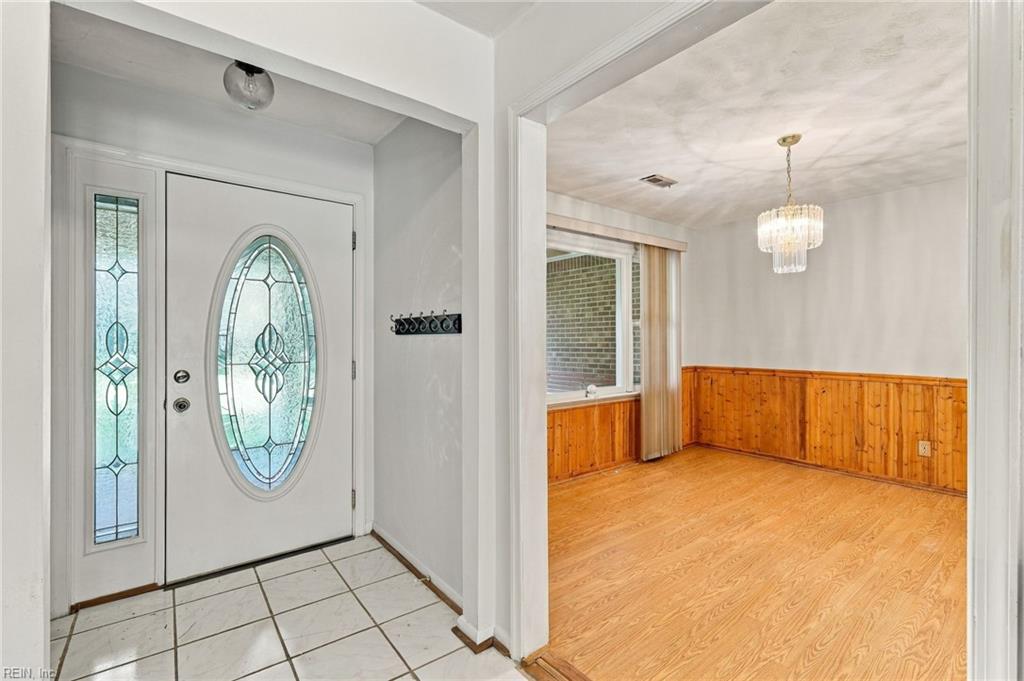 2260 Indian River Rd Property Photo 6