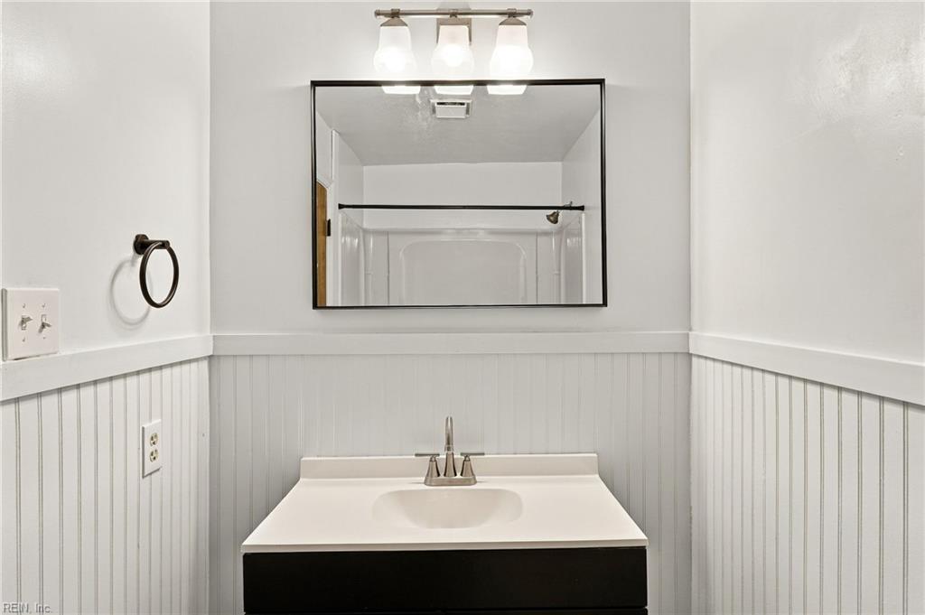2260 Indian River Rd Property Photo 29