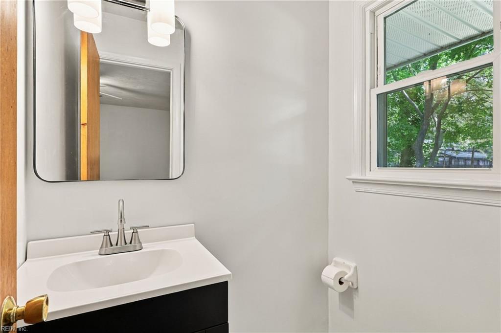 2260 Indian River Rd Property Photo 32