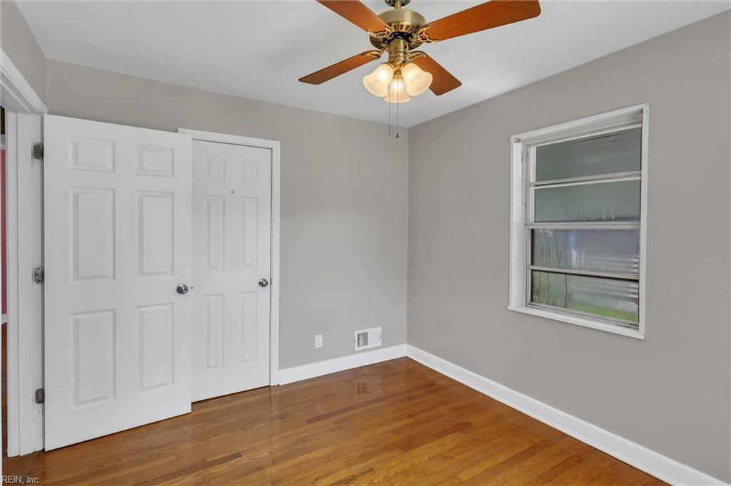 916 Redstart Ave Property Photo 13