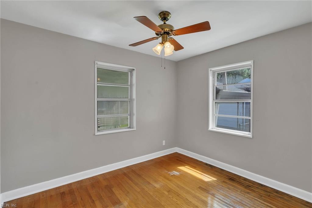 916 Redstart Ave Property Photo 15