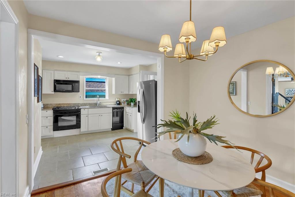916 Redstart Ave Property Photo 16