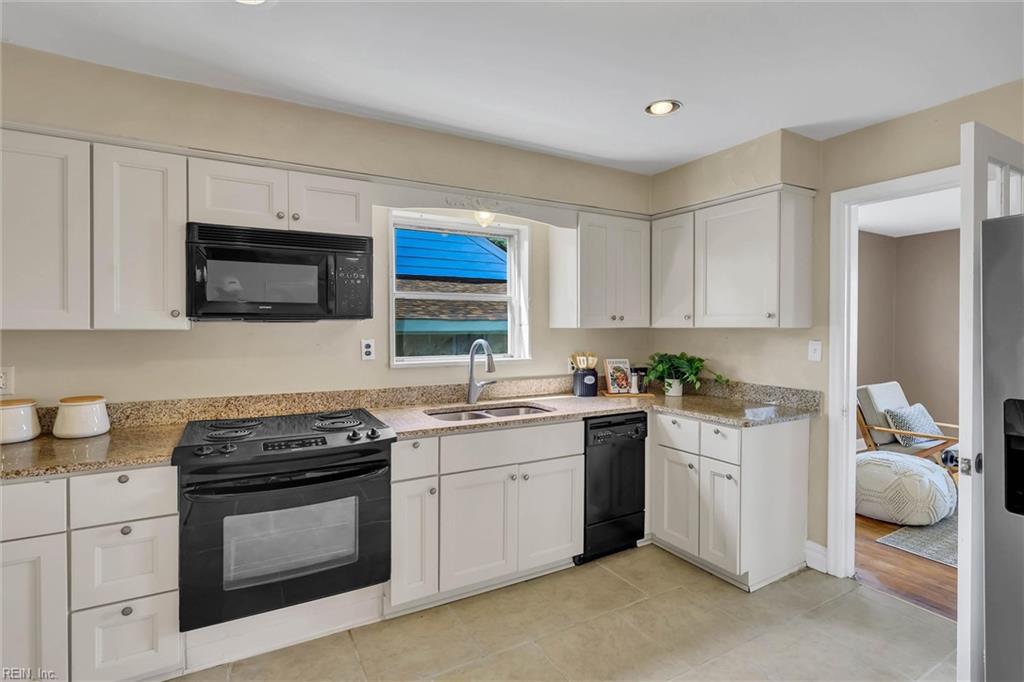916 Redstart Ave Property Photo 19