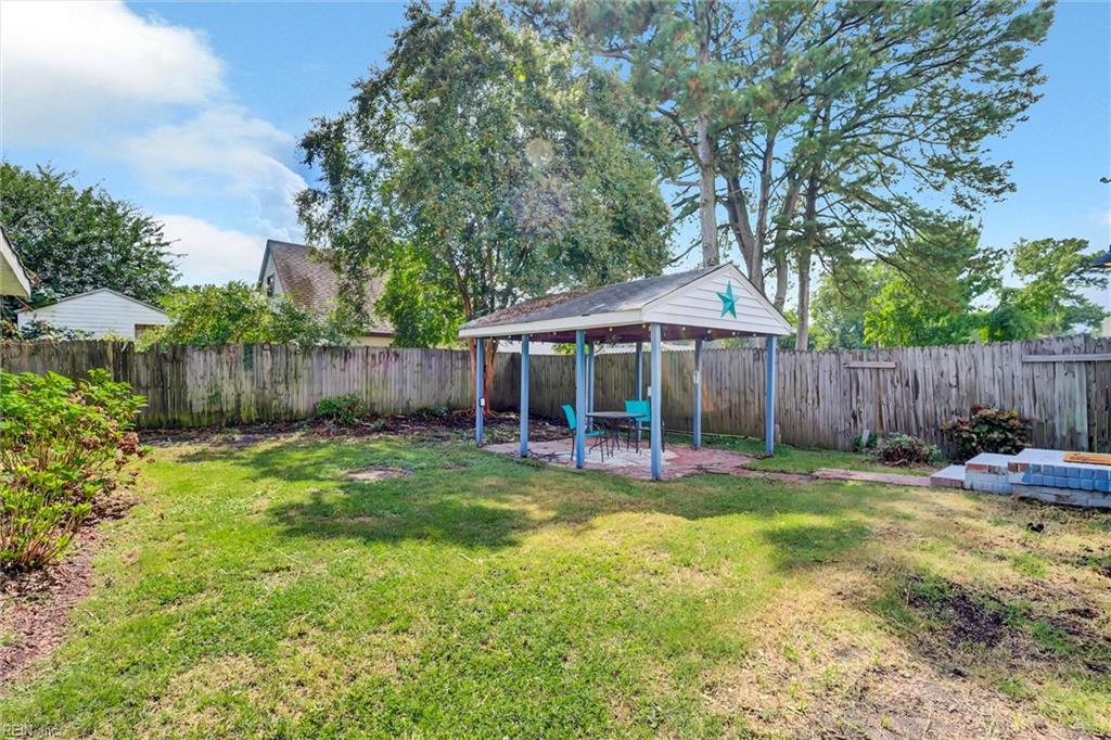 916 Redstart Ave Property Photo 35