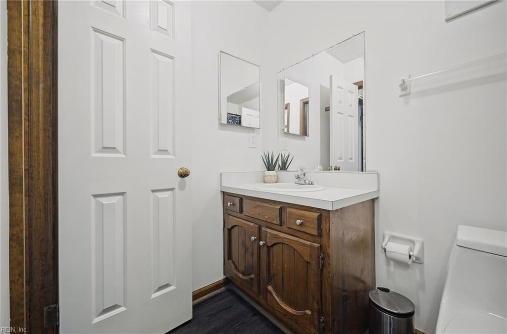 9 Colonial Way Property Photo 26