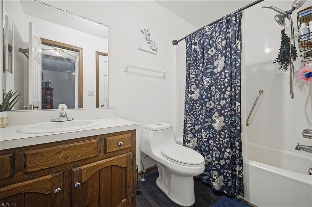 9 Colonial Way Property Photo 27