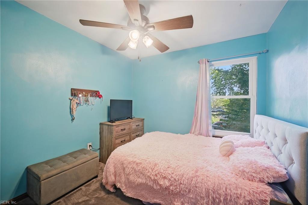 9 Colonial Way Property Photo 28