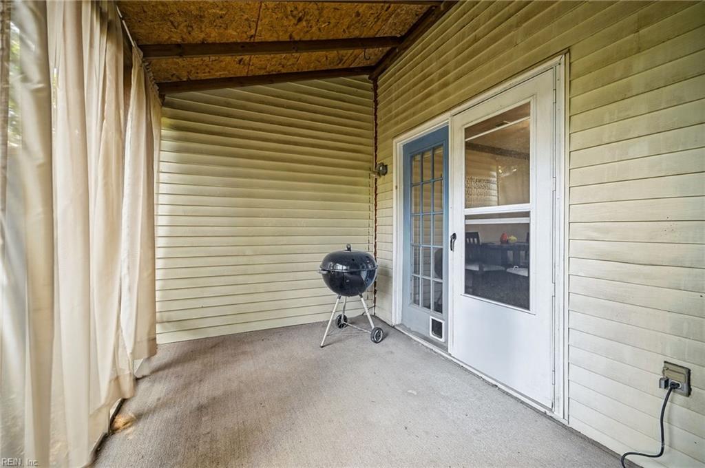 9 Colonial Way Property Photo 31