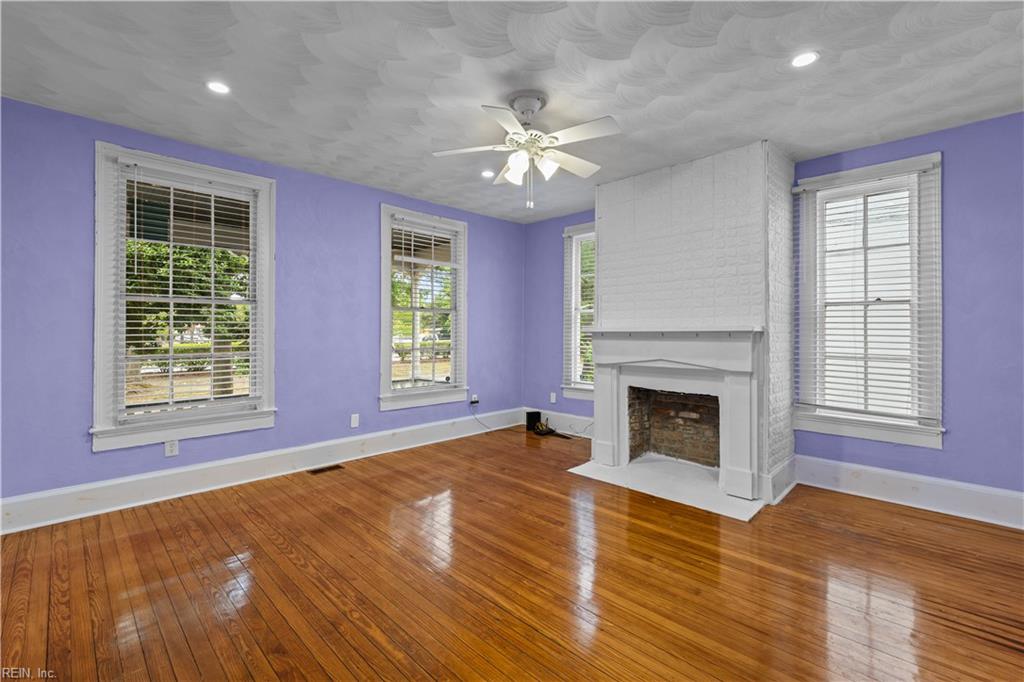 114 Franklin St Property Photo 6
