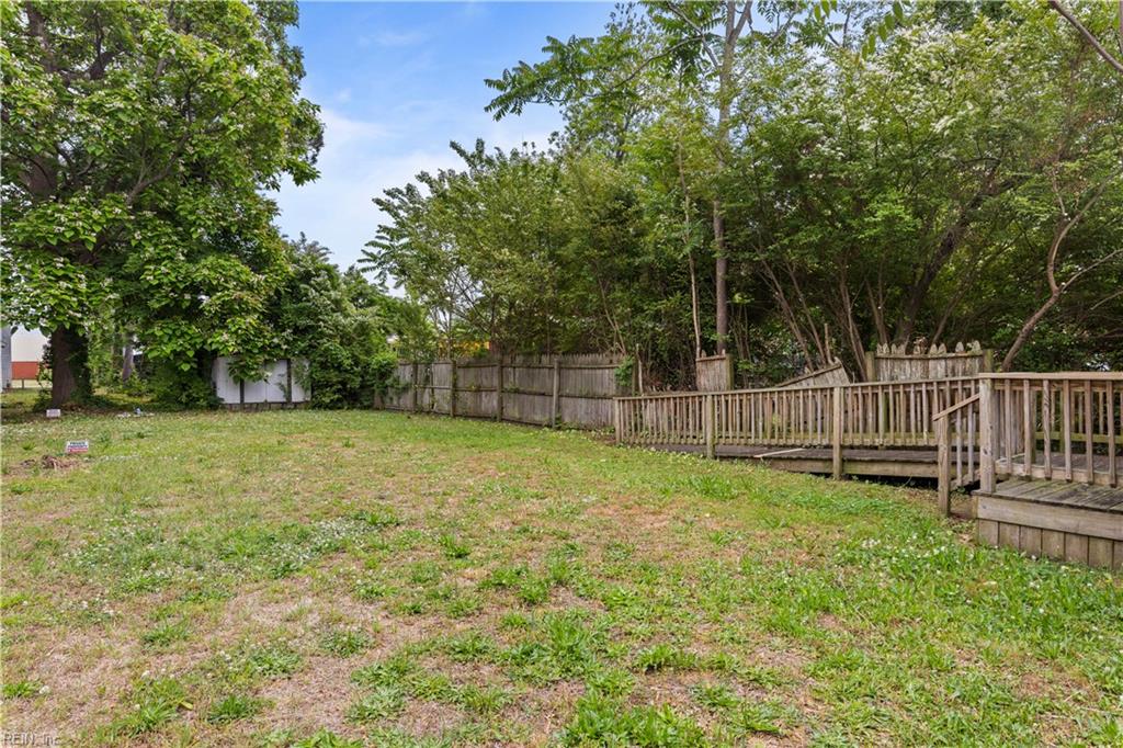 114 Franklin St Property Photo 27