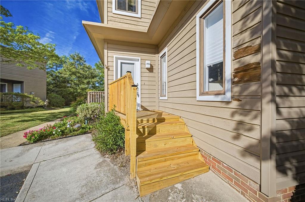2724 Manoomin Pl Property Photo 4