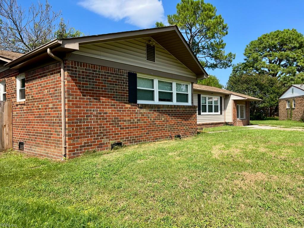 2209 Hilton Ct Property Photo 4