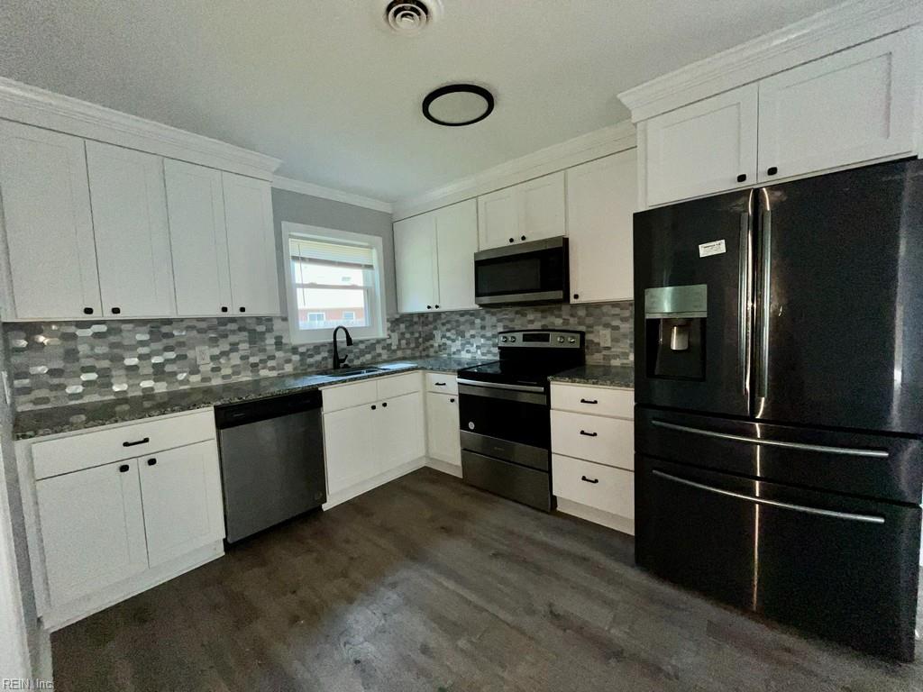 2209 Hilton Ct Property Photo 7