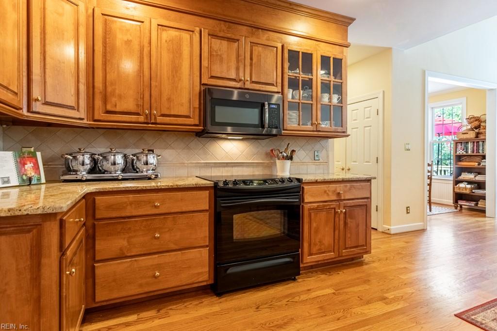 110 Benjamins Ct Property Photo 9
