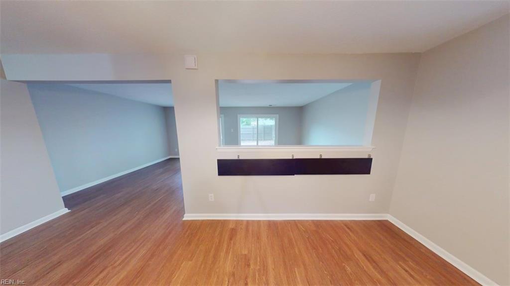 5006 Amboy Ct Property Photo 9