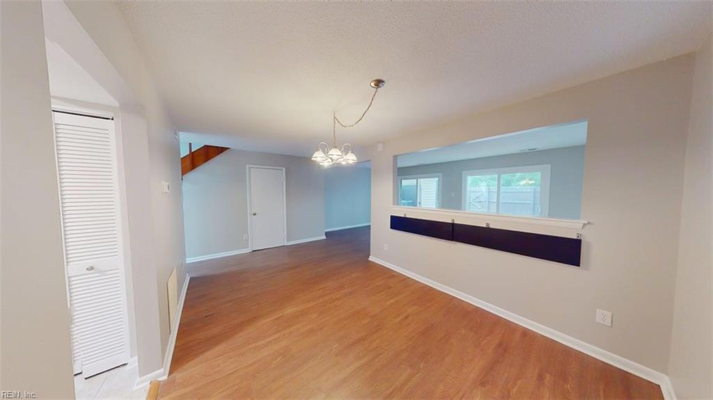 5006 Amboy Ct Property Photo 10