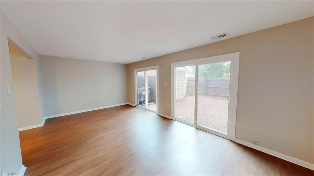 5006 Amboy Ct Property Photo 14