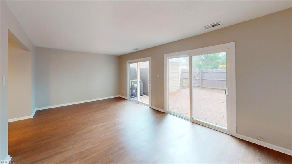 5006 Amboy Ct Property Photo 17