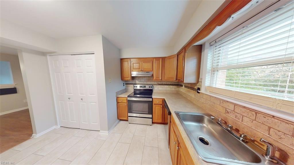 5006 Amboy Ct Property Photo 20
