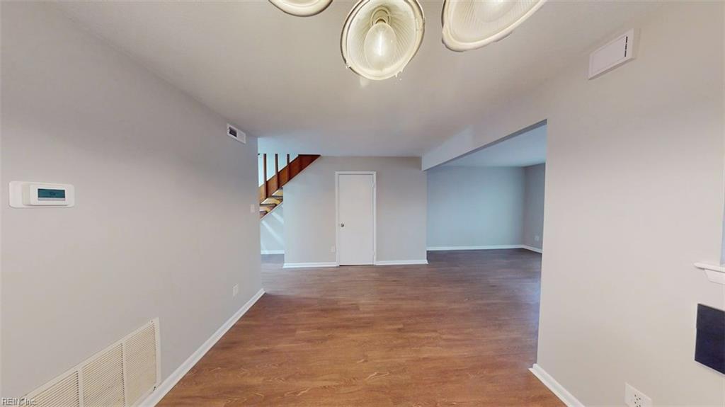 5006 Amboy Ct Property Photo 26
