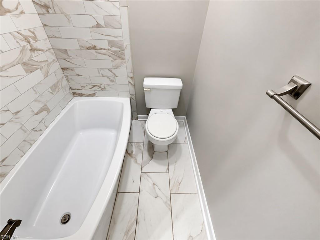 5006 Amboy Ct Property Photo 33
