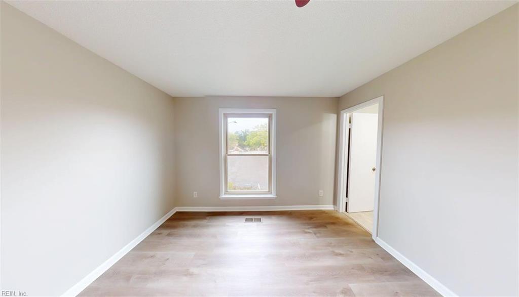 5006 Amboy Ct Property Photo 41
