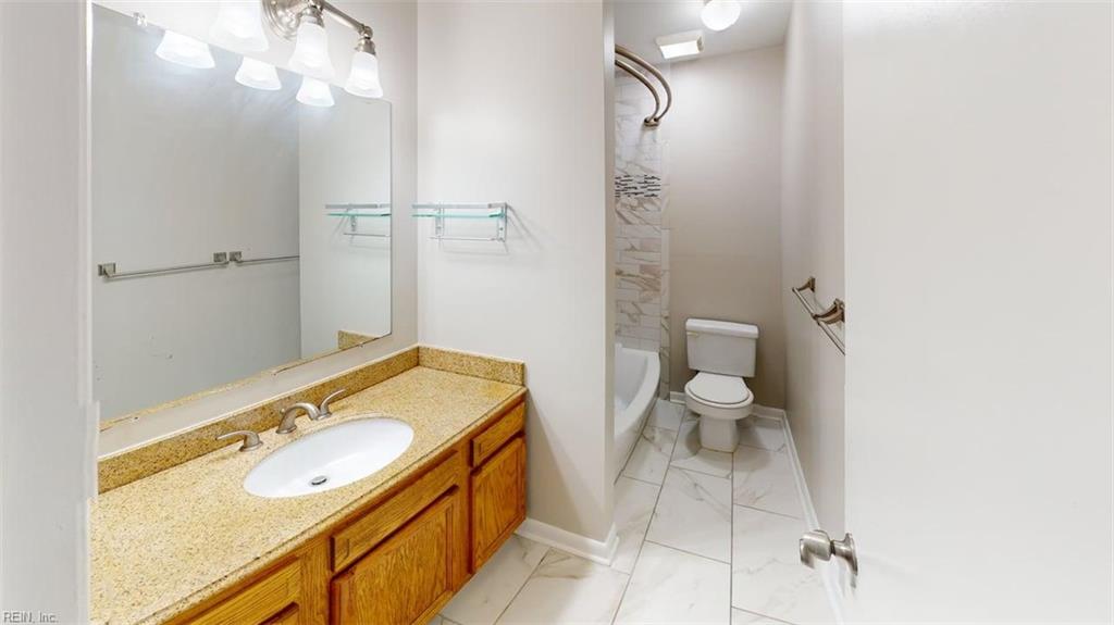 5006 Amboy Ct Property Photo 44