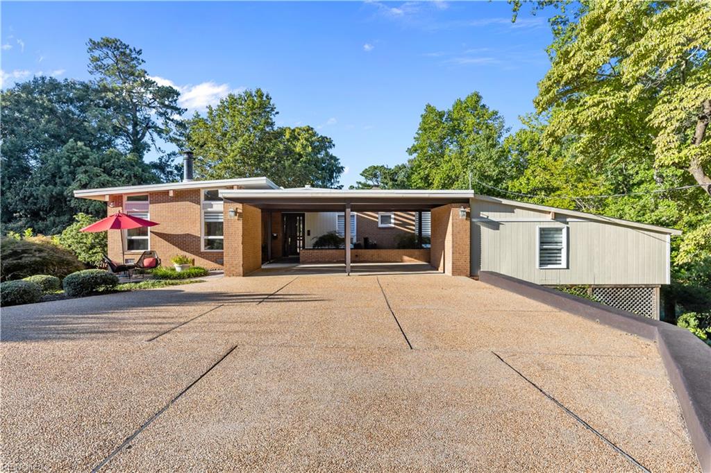 8 Rollingwood Pl Property Photo 1