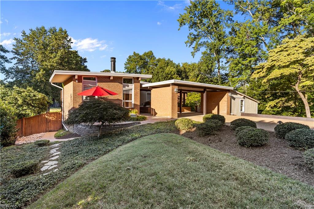 8 Rollingwood Pl Property Photo 4