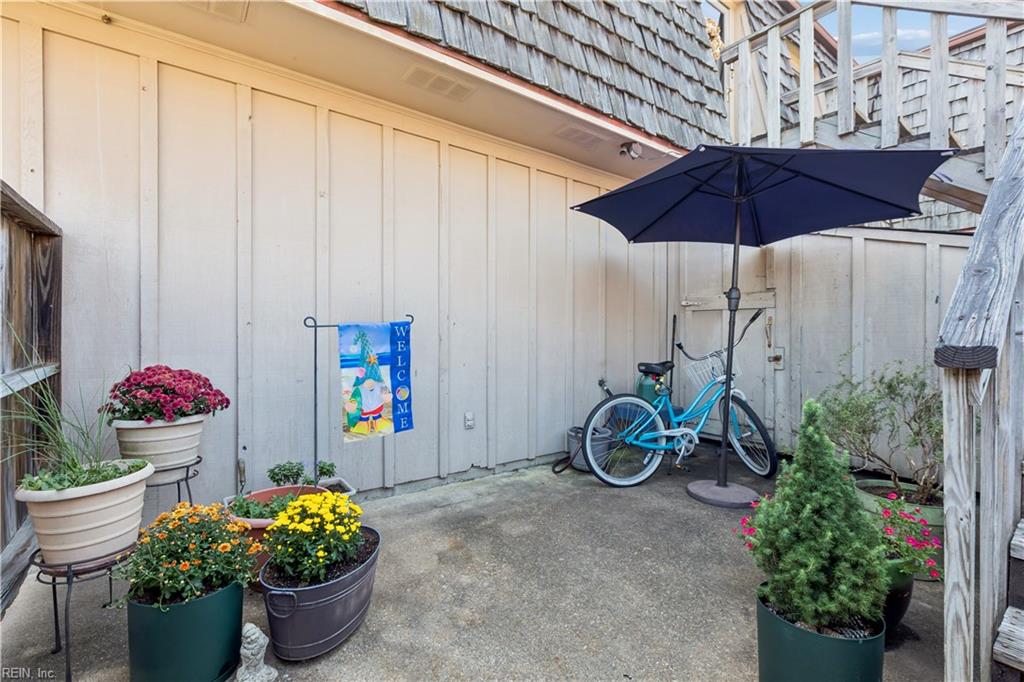 139 Saw Grass Bnd Property Photo 13