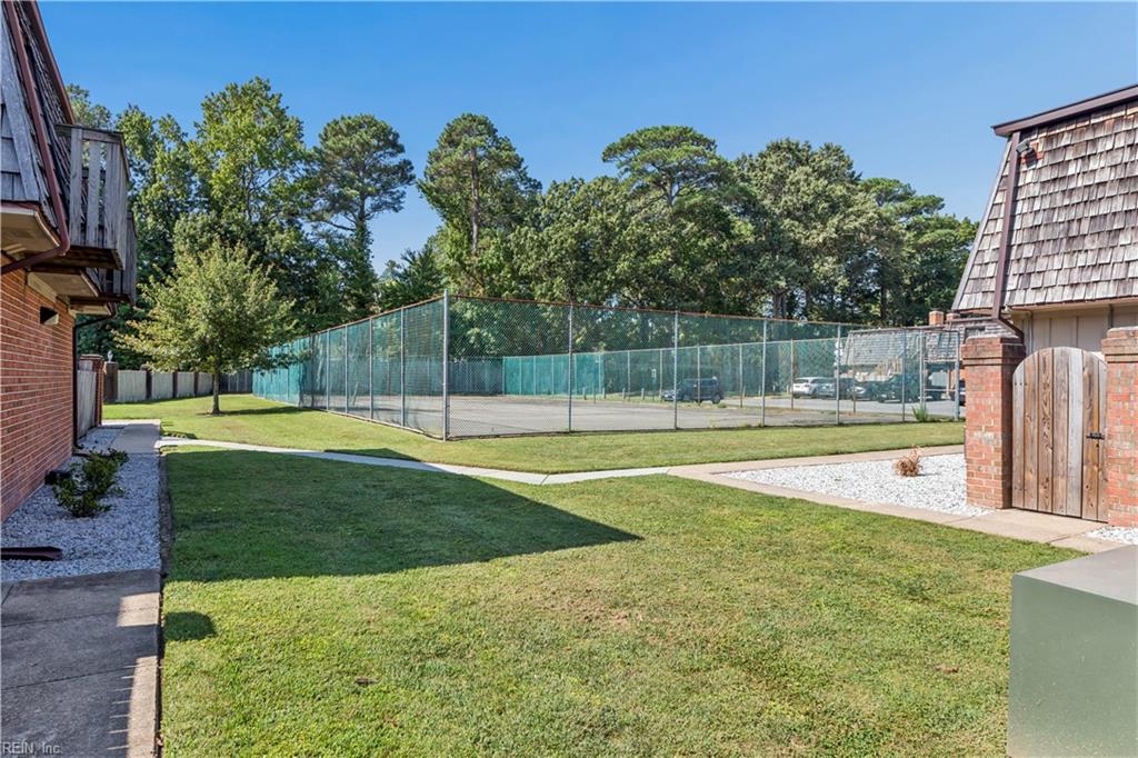 139 Saw Grass Bnd Property Photo 17