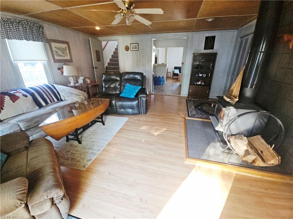 1623 Croyden Rd Property Photo 13